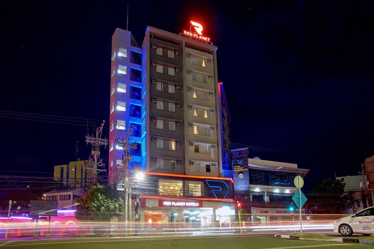 Red Planet Cebu Hotel Екстериор снимка