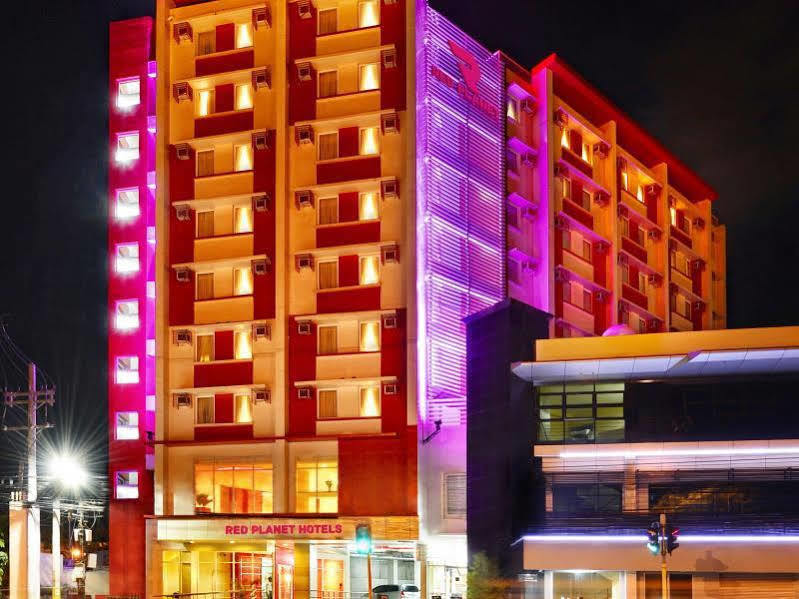 Red Planet Cebu Hotel Екстериор снимка