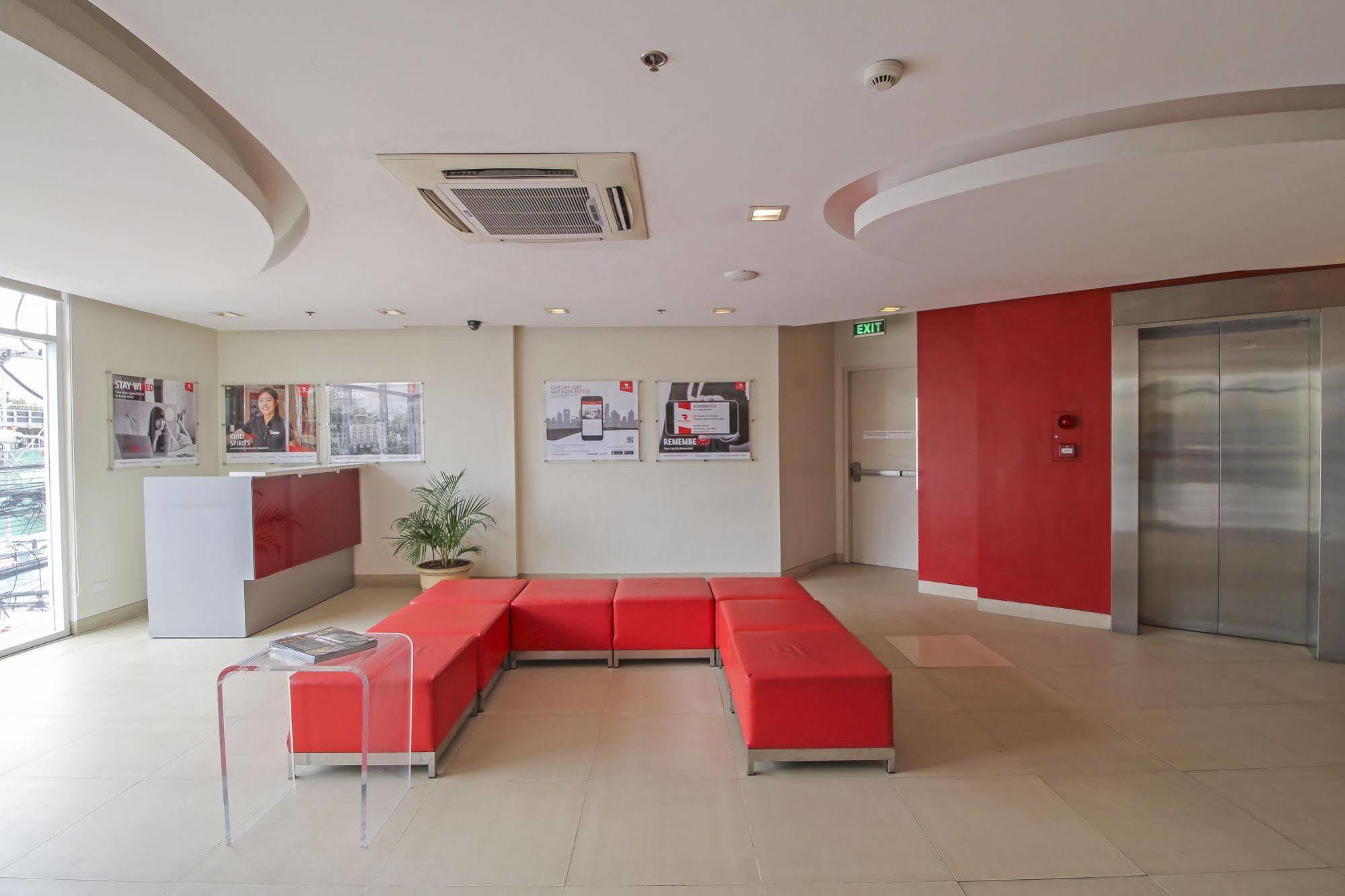 Red Planet Cebu Hotel Екстериор снимка