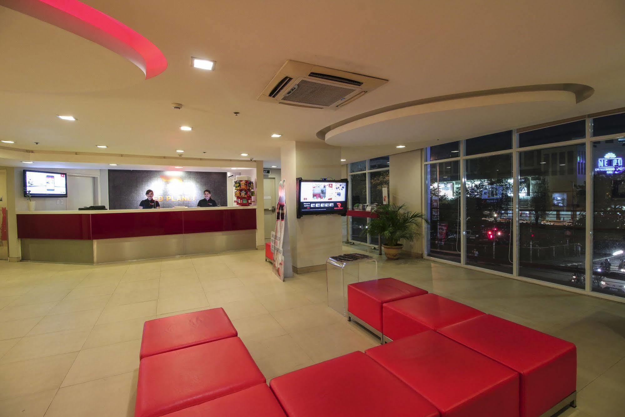 Red Planet Cebu Hotel Екстериор снимка